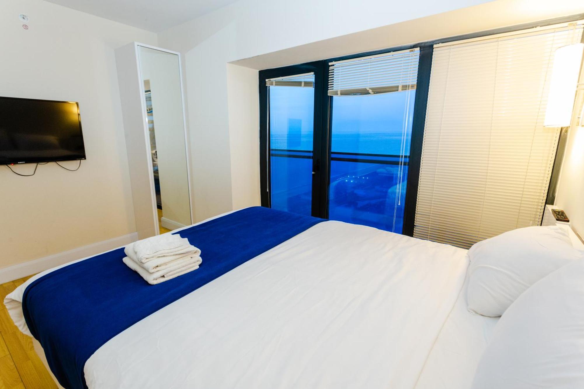 Orbi City Sea View Batumi Exterior foto